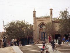 23 Kashgar Old City Street Scene 1993 Old Mosque.jpg
